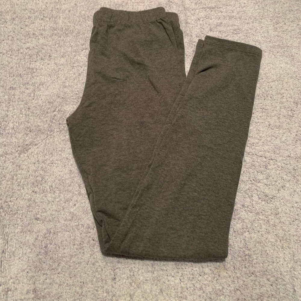 Gray leggings girls